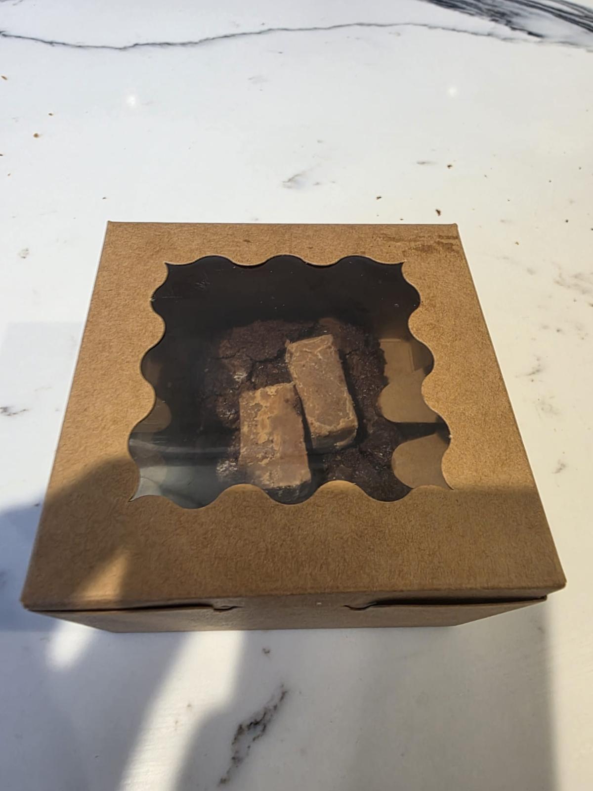 Chocolate brownies — product photograph